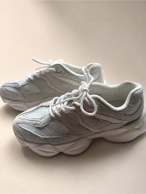 BERNESS Ginger Lace-Up Chunky Sneakers White Size 8